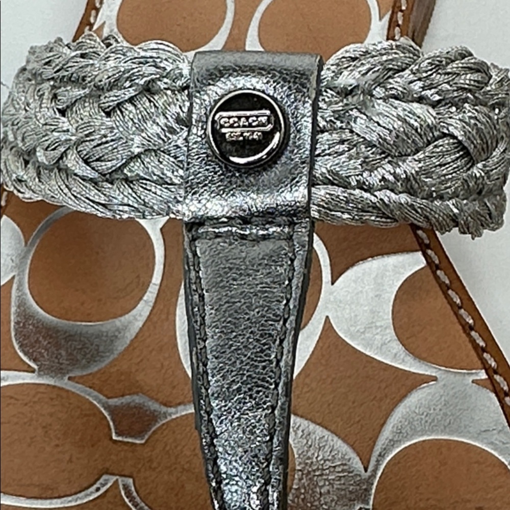 Vintage Coach Robyn Braided Thong Sandal Women's Size 10 Silver Signature C Logo - Picture 3 of 14